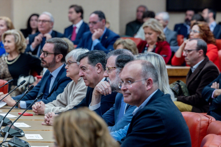 Rajoy dice que presentó PGE los siete años que fue presidente y pide elecciones anticipadas