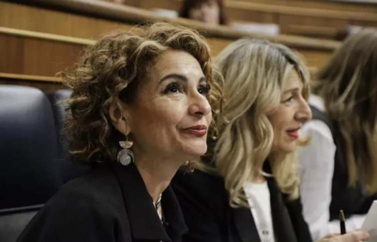 Marcha atrás y acuerdo: Hacienda y Trabajo pactan que los perceptores del SMI no tributen en el IRPF en 2025