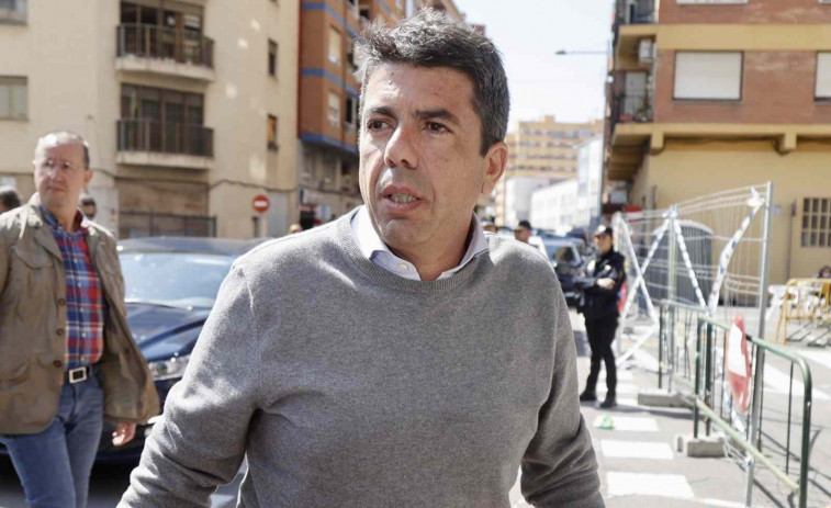 Detenido un hombre por amenazar de muerte a Carlos Mazón por las redes sociales