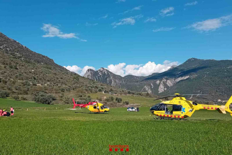 Herido grave tras un accidente de parapente en Organyà: rescate de emergencia con helicóptero y grúa