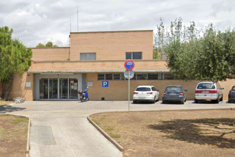 Escándalo en Sitges: detenido un médico de familia del CAP por posesión de material pedófilo