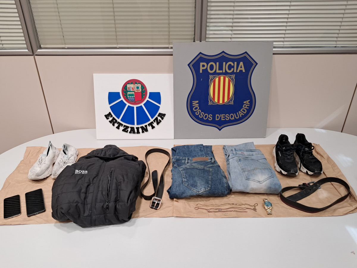 EuropaPress 6643804 material incautado investigacion ertzaintza mossos descuadra asesinato