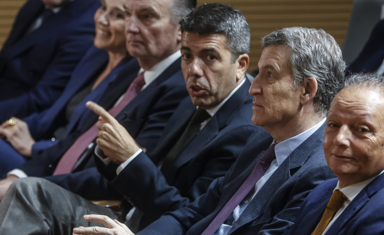 El PSOE exige a Feijóo que aporte al juzgado sus llamadas y mensajes con Mazón el día de la dana