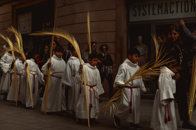 Llegan los festivos Semana Santa: estos son los consejos para protegerte en grandes aglomeraciones