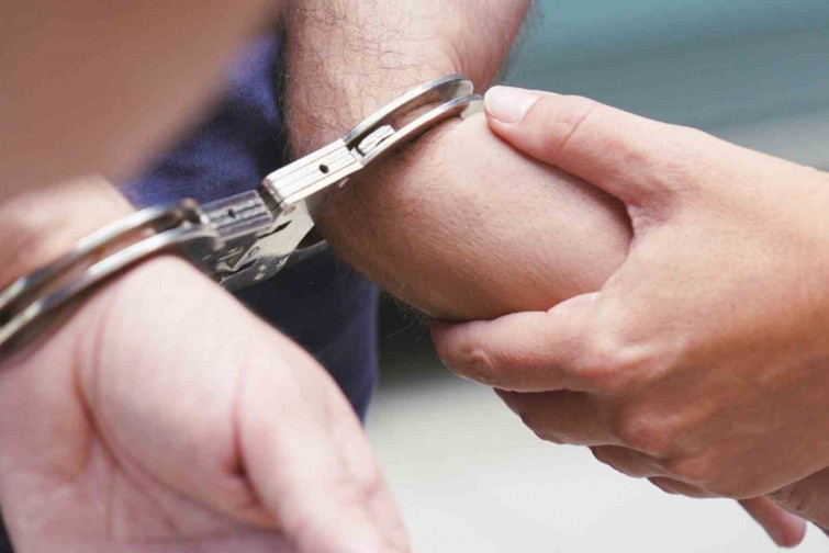 Detenidos dos jóvenes por el robo violento de un reloj a un turista en el Aeropuerto de Barcelona