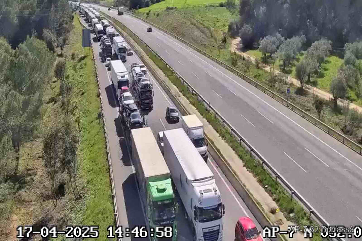 Retención en la AP 7 en Borrassà este viernes 1742025