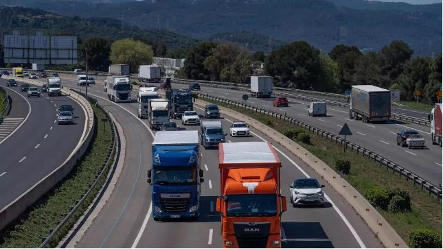 Reabiertos los tres carriles de la AP-7 entre Salt y Vilablareix tras un accidente múltiple con seis vehículos