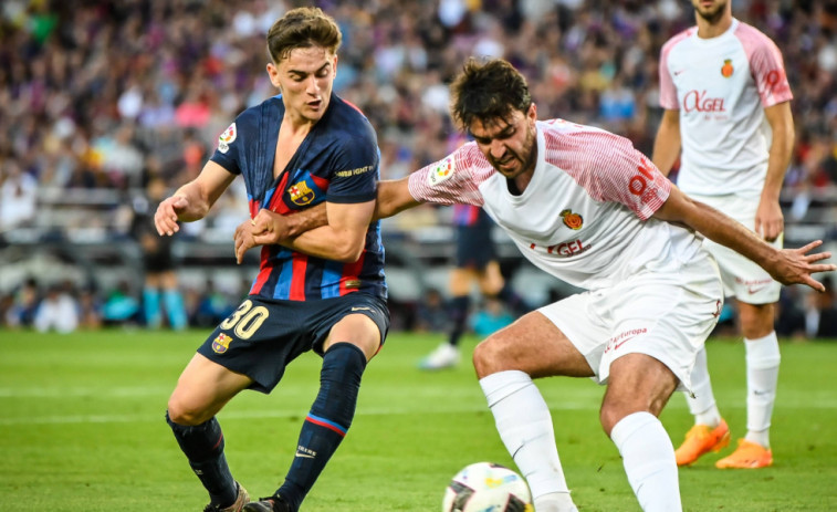 Espanyol y Barça abren la 33a jornada de liga en el día previo a Sant Jordi