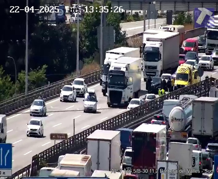EuropaPress 6666469 cortados carriles ap 7 barbera valles barcelona accidente (1)