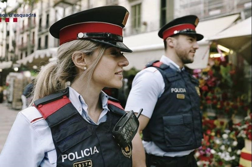 EuropaPress 2860892 dos agentes mossos diada sant jordi 2019