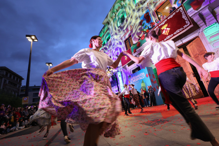 Tres voces, una ciudad: L’Hospitalet inaugura sus Festes de Primavera con un emotivo pregón femenino