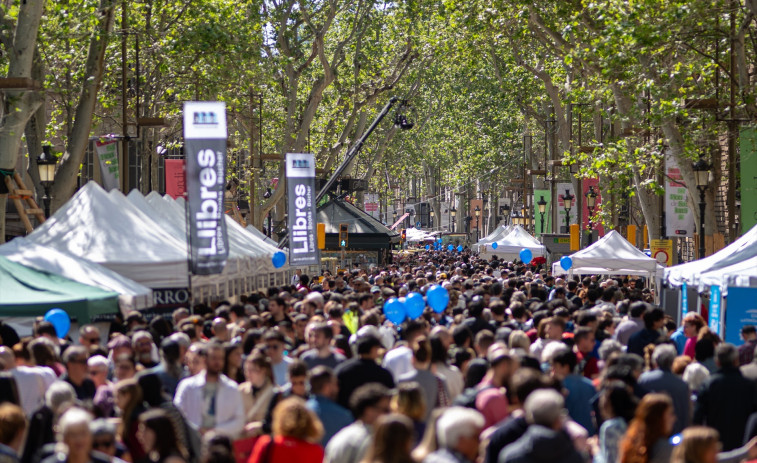 ¡Récord histórico! Sant Jordi 2025 arrasa en ventas: estos han sido los libros más vendidos