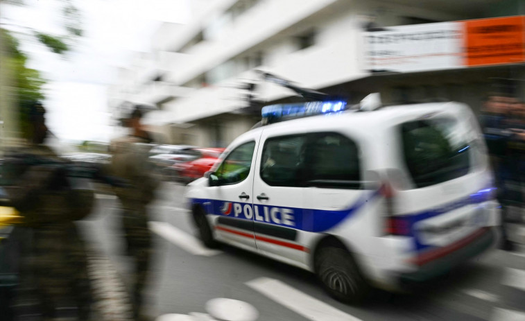 Tragedia en Nantes: Un estudiante muerto y tres heridos en un ataque con cuchillo en un instituto