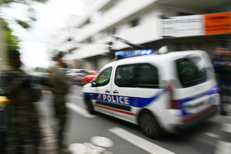 Tragedia en Nantes: Un estudiante muerto y tres heridos en un ataque con cuchillo en un instituto