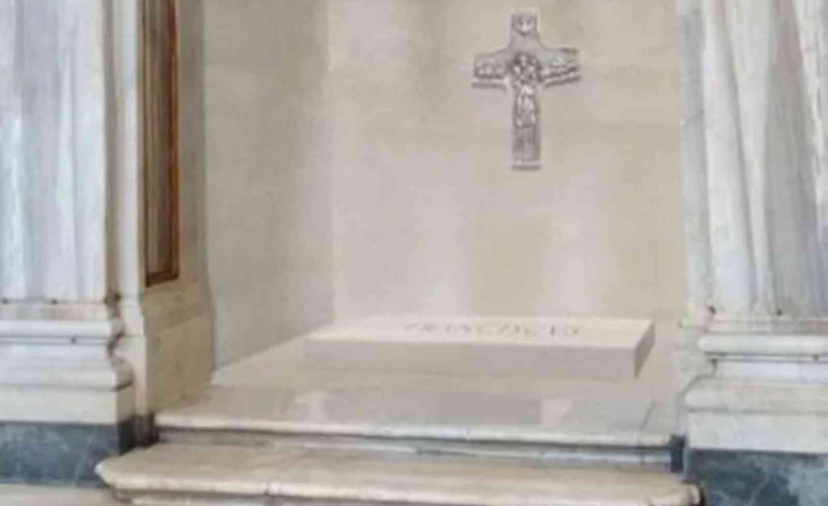 El Vaticano difunde las primeras imágenes de la tumba del Papa Francisco