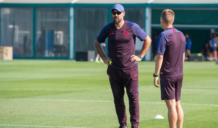 La mítica leyenda del Barça que emprende un nuevo camino en los banquillos: entrenador de un Segunda RFEF