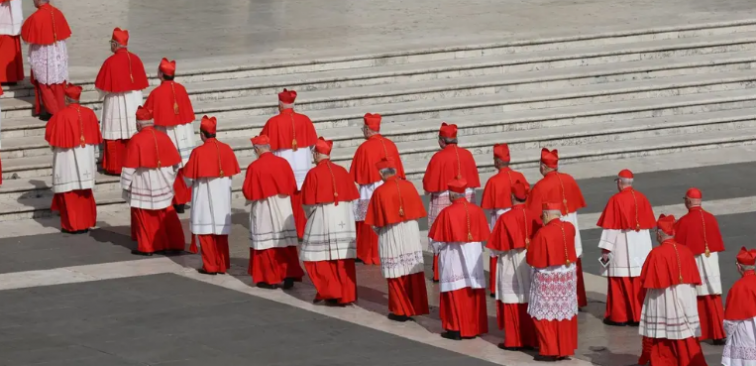 La muerte del Papa Francisco 'obliga' a 'Conclave' a regresar a los cines de Catalunya