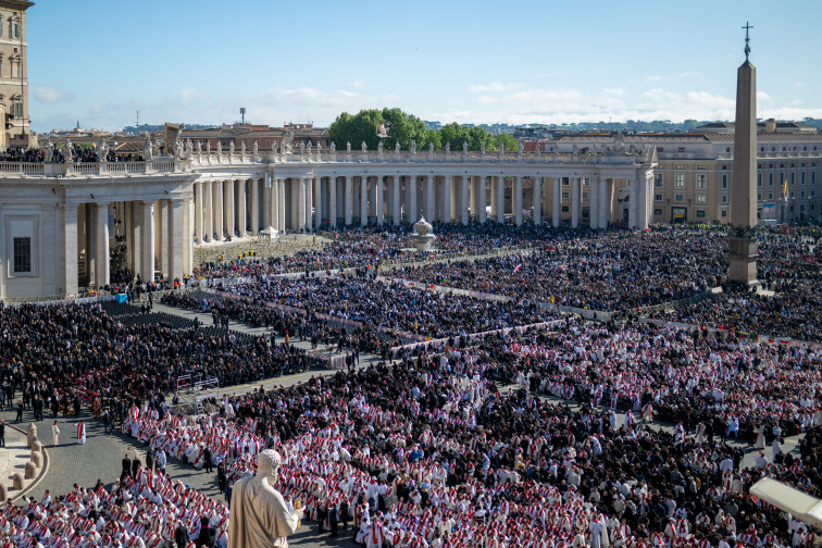 Comienza el adiós multitudinario al papa Francisco en Roma