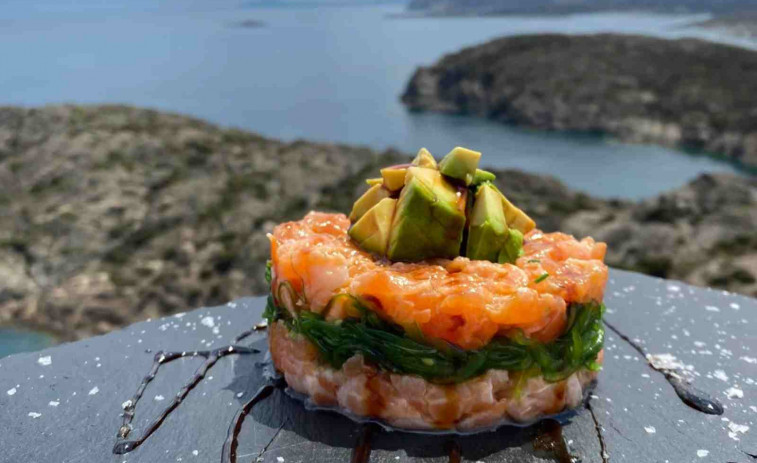 El faro que reina en la Costa Brava: ¡Vistas increíbles y noches mágicas bajo las estrellas!
