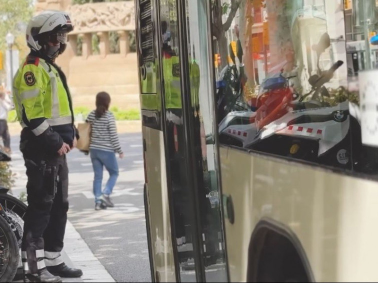 28 detenidos por 133 robos en autobuses en solo 6 días en Barcelona