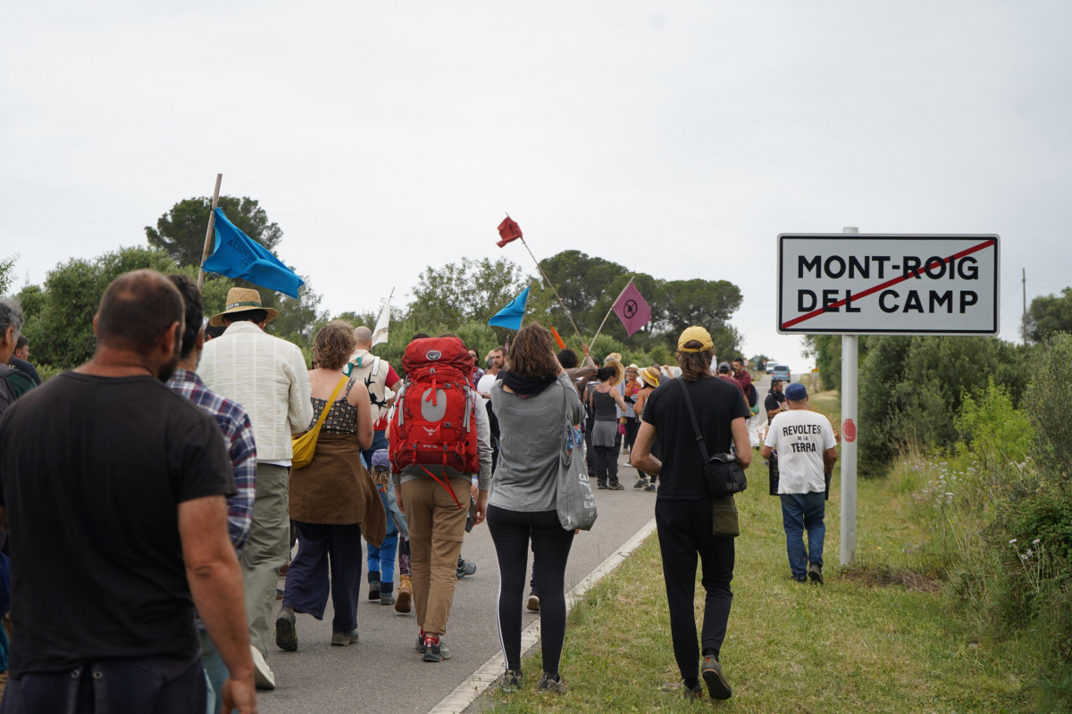 Unas 3.000 personas protestan en Mont-roig del Camp (Tarragona) contra Lotte