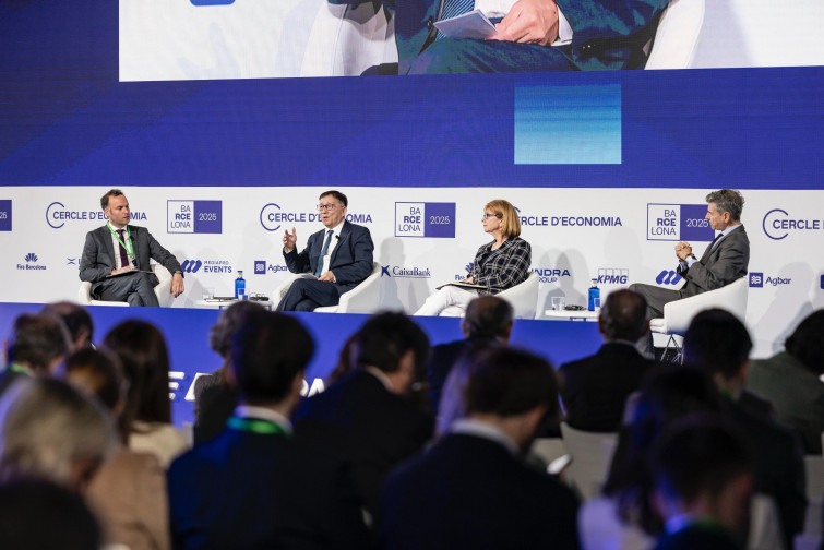 Cruce de reproches entre Li Cheng y Paula Dobrianksy sobre el papel de China en el comercio global
