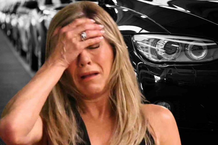 Un hombre de 70 años estampa su coche contra la casa de Jennifer Aniston en Bel Air