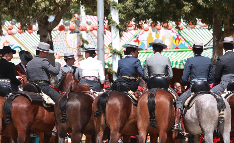 Un caballo desbocado atropella a un bebé de 11 meses en la Feria de Sevilla