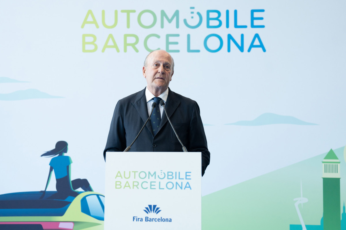 Lacalle al inaugurarse el salón
