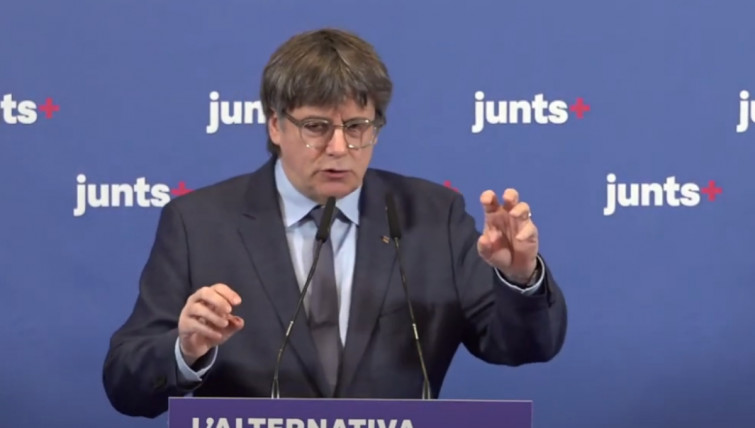 Puigdemont se defiende atacando: denuncia una 