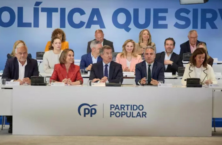 Feijóo anuncia la convocatoria de un Congreso del PP anticipándose a un posible adelanto electoral