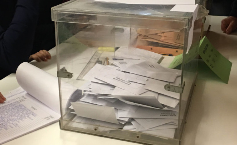Una iniciativa popular pretende modernizar el voto de la diáspora catalana en el mundo