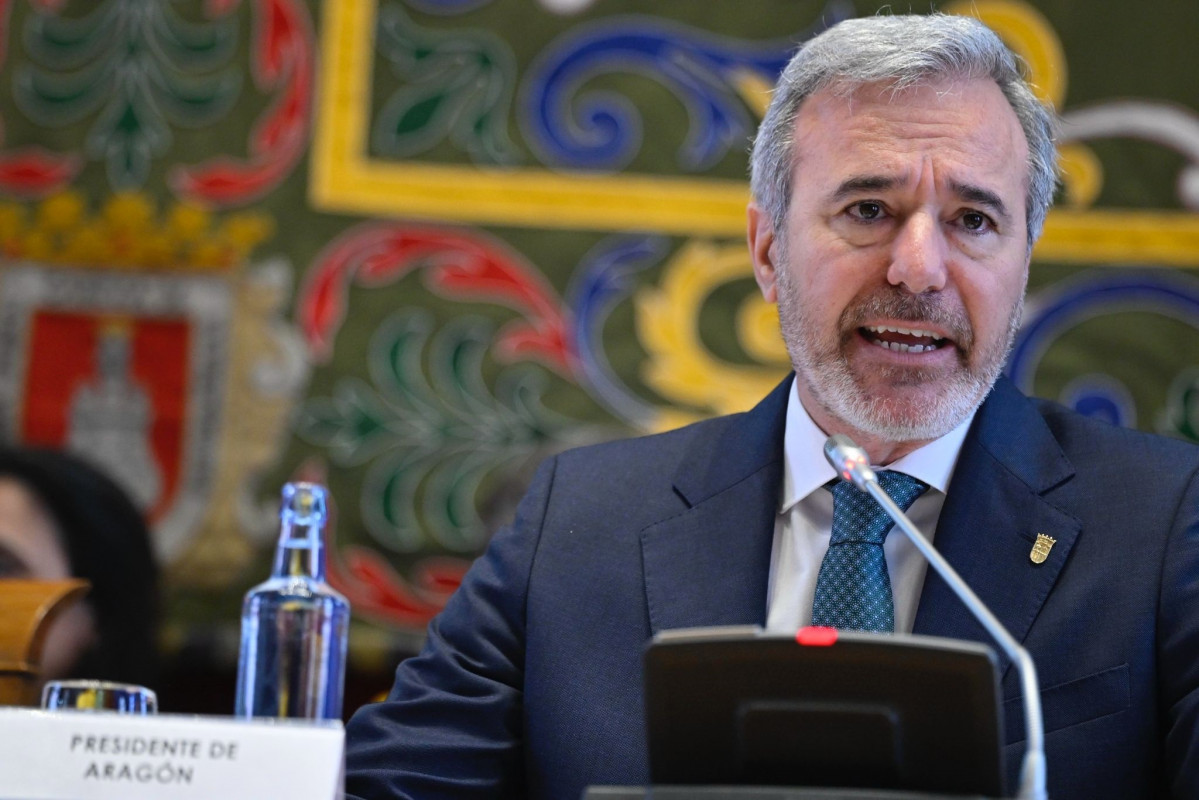EuropaPress 6700847 presidente gobierno aragon jorge azcon acto investidura rosa bolea rectora