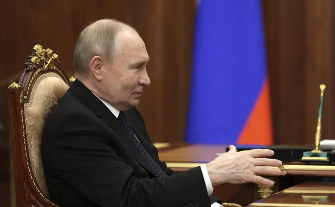 Putin planta a Zelenski y esquiva la cumbre por la paz de Estambul