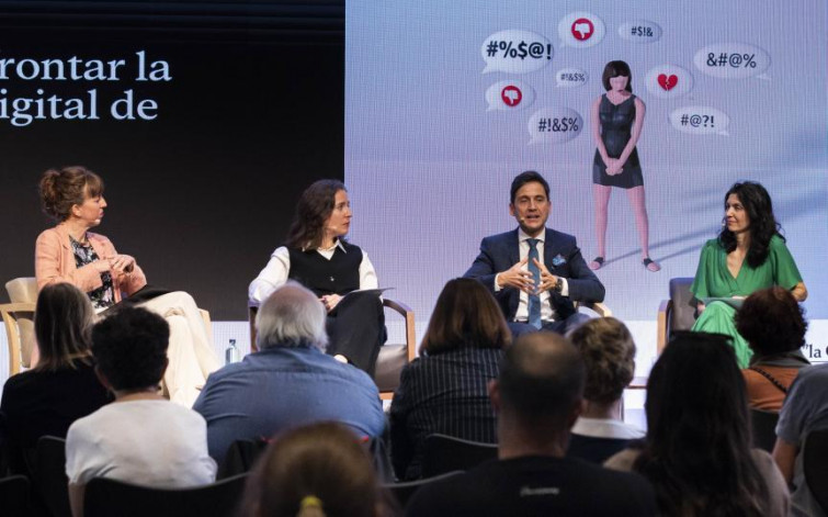 IA, sextorsión y deepfakes: la nueva cara del machismo en redes sociales