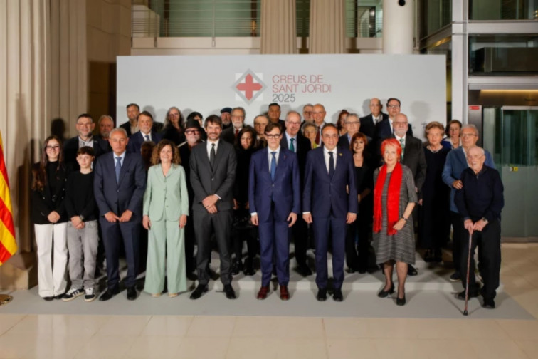 El president Illa, tras la entrega de las Creus de Sant Jordi: 