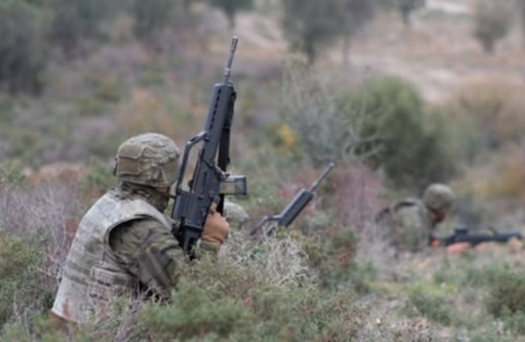 El Ejército de Tierra y militares ucranianos hacen maniobras y formaciones en Catalunya