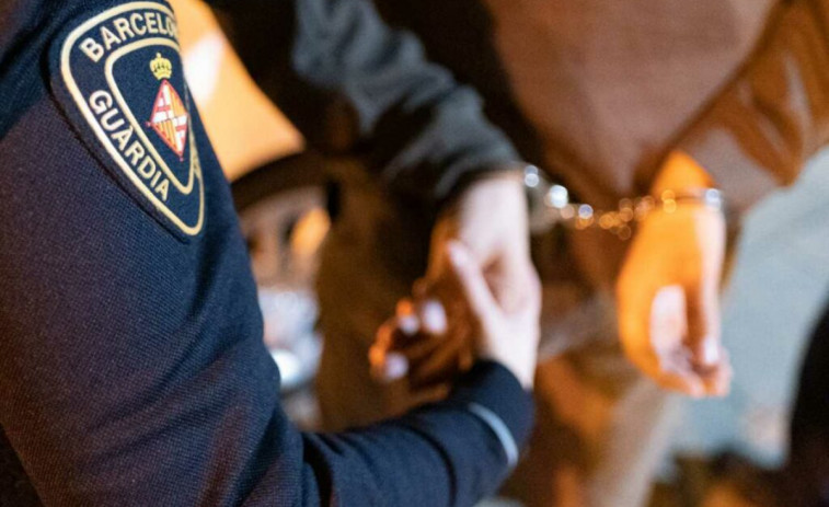 Detenidos dos ladrones por un robo violento en Sant Cugat del Vallès