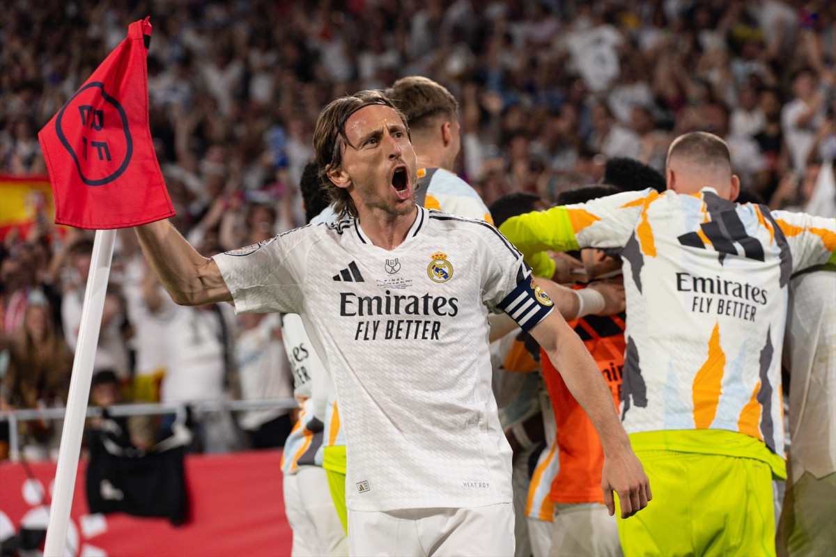 EuropaPress 6679500 luka modric of real madrid celebrates scored by aurelien tchouameni of real