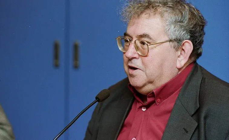 Muere el escritor y político Ignasi Riera a los 85 años