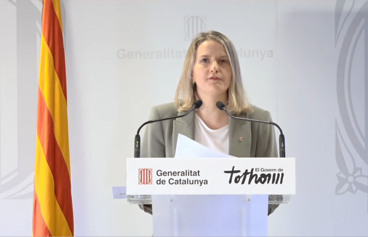 La Generalitat promete más recursos para refundar el sistema de protección de 