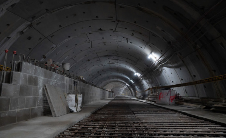 ¿Qué hacer si la guerra llega a Barcelona? La guía para refugiarse en el metro y preparar un 