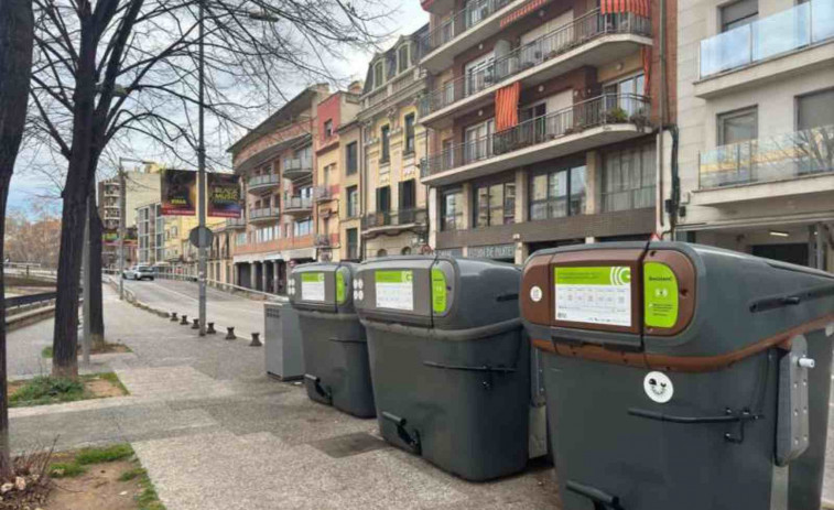 La gran chapuza: Girona instala contenedores inteligentes que no se pueden abrir
