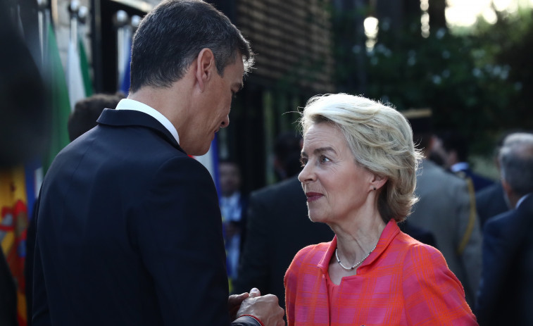 Sánchez y von der Leyen se ven las caras: aranceles y Gaza, el 'menú' de la reunión