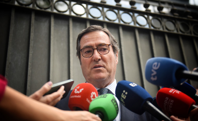 Garamendi (CEOE) mete prisa al Gobierno sobre la OPA del BBVA al Sabadell: 