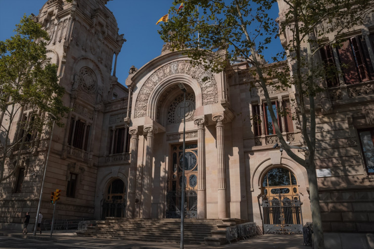 Confirman la condena a dos policías por introducir droga a través del Puerto de Barcelona