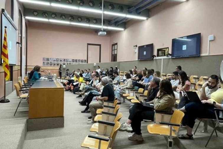 El teléfono de prevención del suicidio de Catalunya atendió a 10.840 personas en 2024