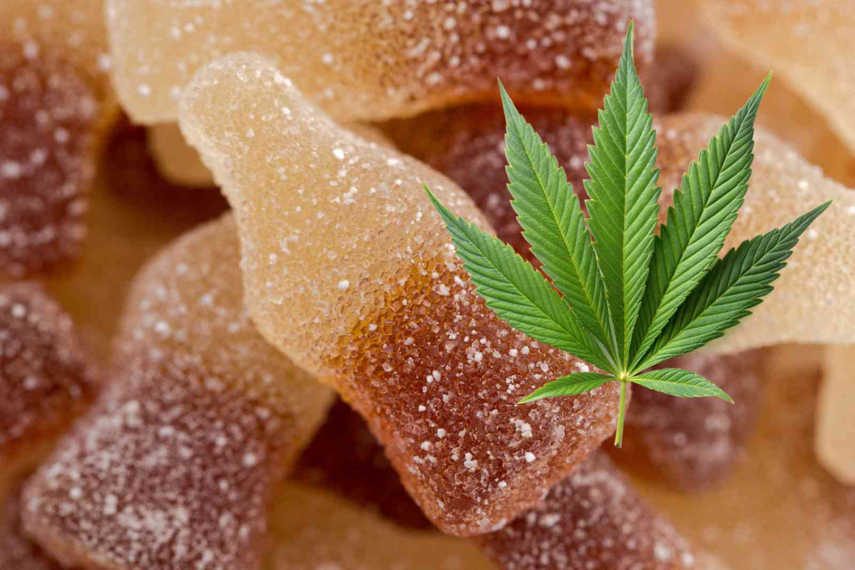 Recurso, gominolas de cola, cannabis   CANVA