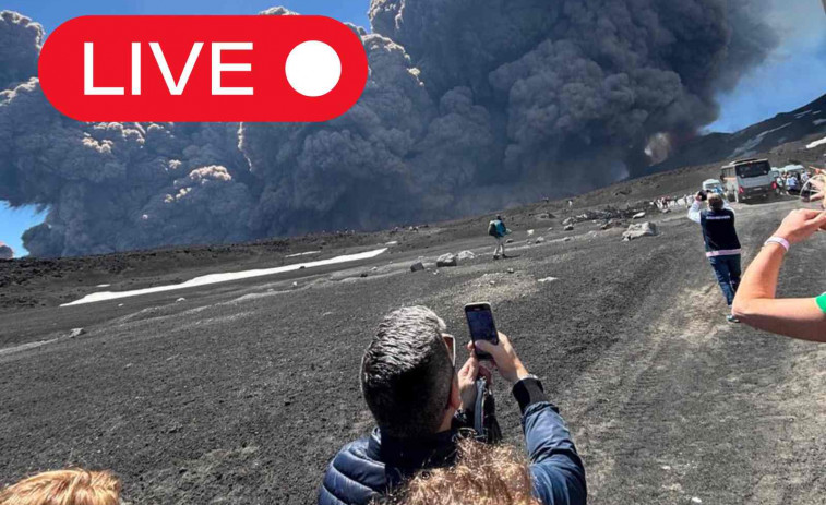 Impresionantes imágenes del volcán Etna estallando: sigue la erupción en directo