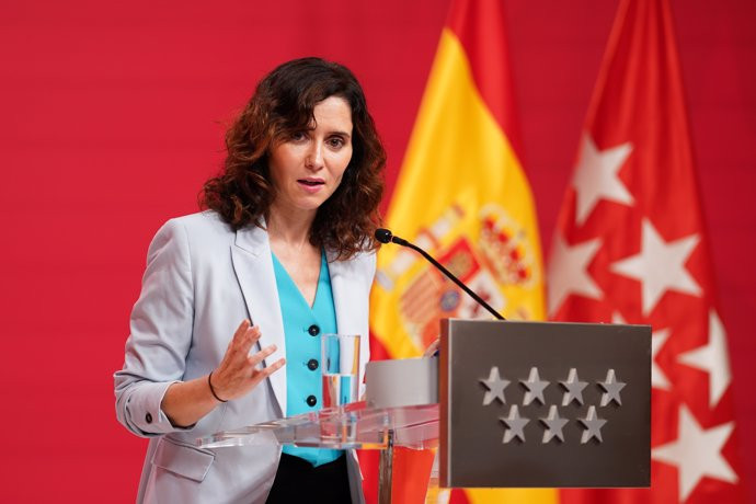 Ayuso carga contra los 